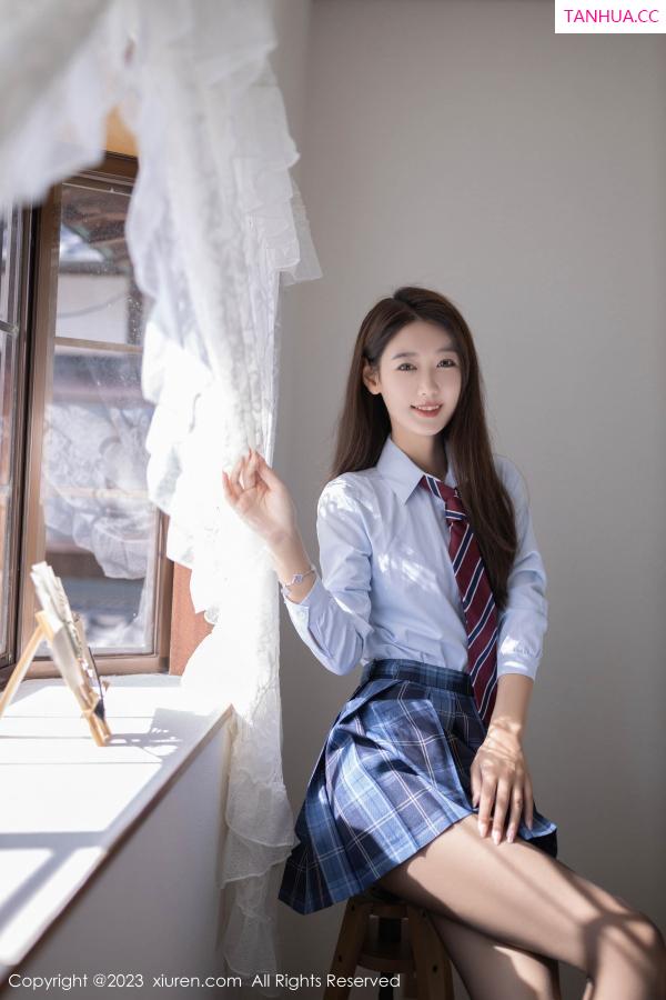 唐安琪  [XiuRen]高清写真图 2023.10.30 No.7585 唐安琪 美腿短裙第2张图片